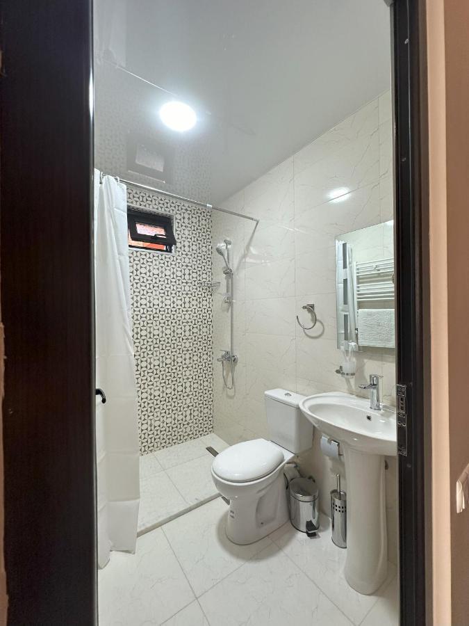 Bina N28 Hotel Kutaisi Exterior photo